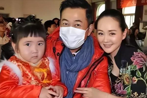 王志飞老婆李健的个人简历.