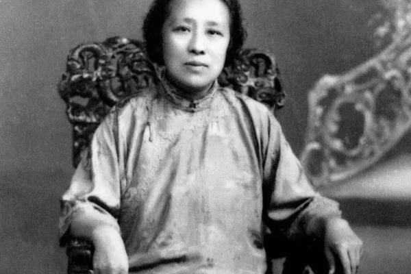 中国历史优秀女性（揭秘中国历史上五位杰出女性）.