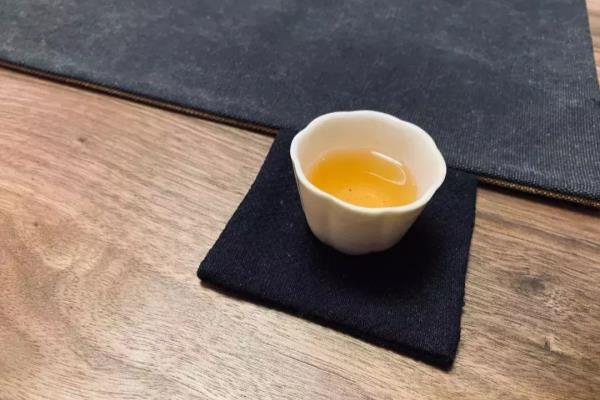 12岁以下儿童可以喝红茶吗（附红茶的功效与注意事项）.