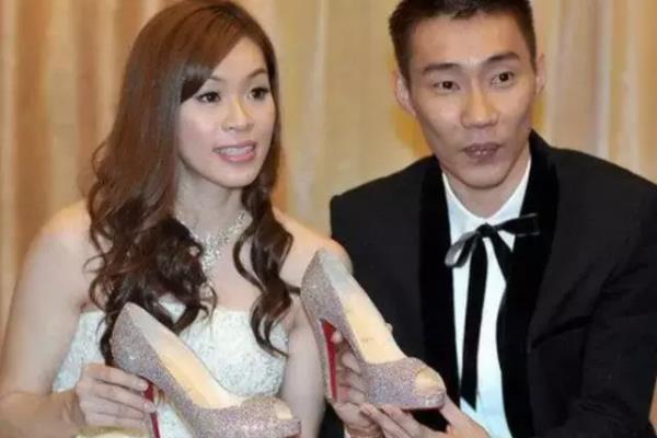 李宗伟老婆黄妙珠祖籍（李宗伟的2层别墅公开）.