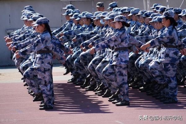 小学生军训需要带什么东西.